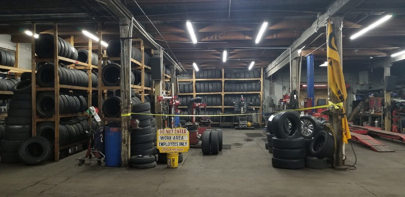 Mo Tires shop floor